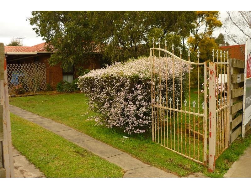 2 Valley Fair Drive, Narre Warren VIC 3805