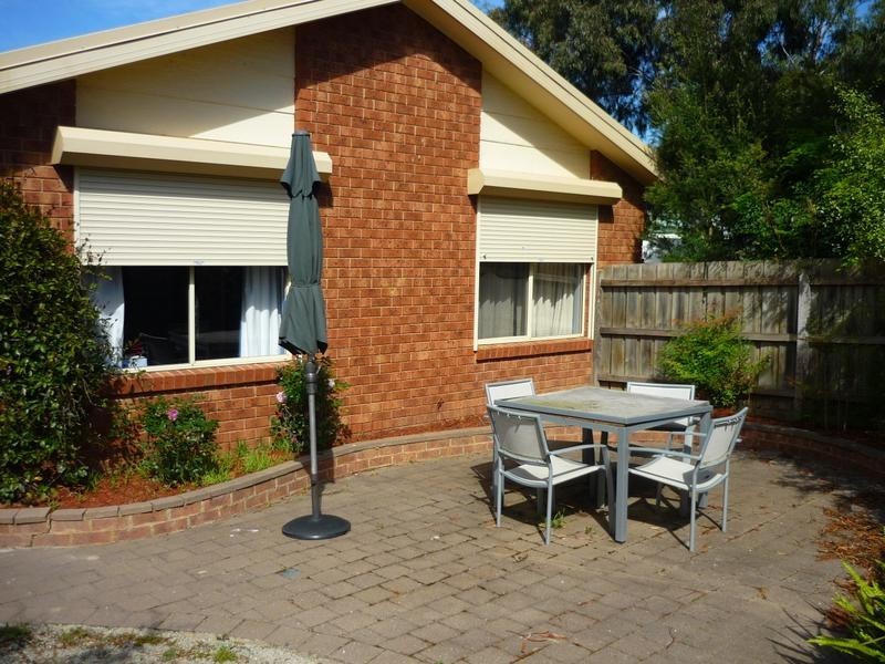 20 Glendale Crescent, Berwick VIC 3806