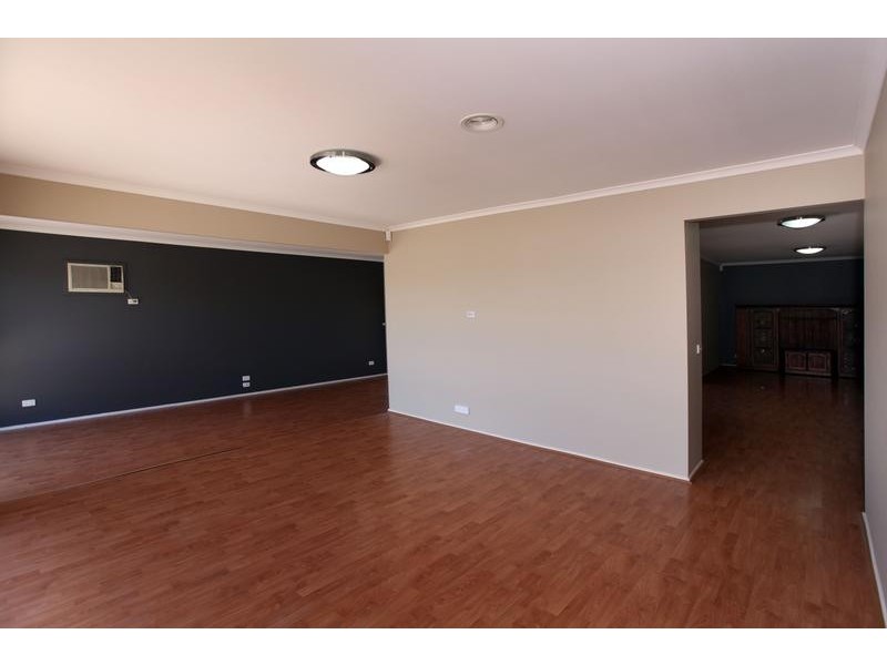 17 Meredith Close, Narre Warren VIC 3805