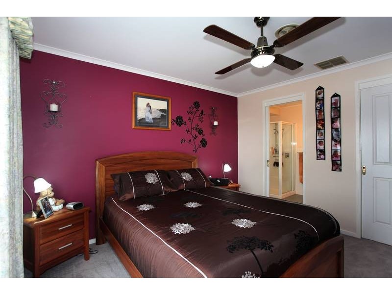 83 Bellevue Drive, Berwick VIC 3806