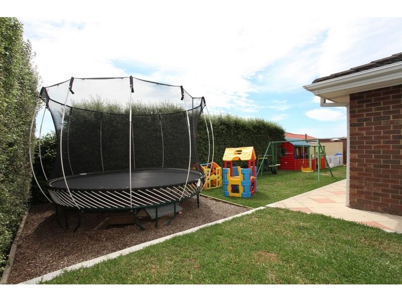 83 Bellevue Drive, Berwick VIC 3806