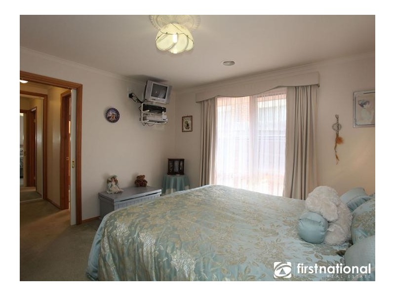 1 Charmouth Place, Narre Warren South VIC 3805