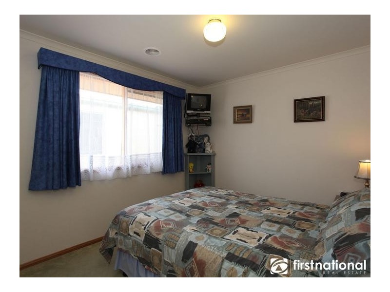 1 Charmouth Place, Narre Warren South VIC 3805