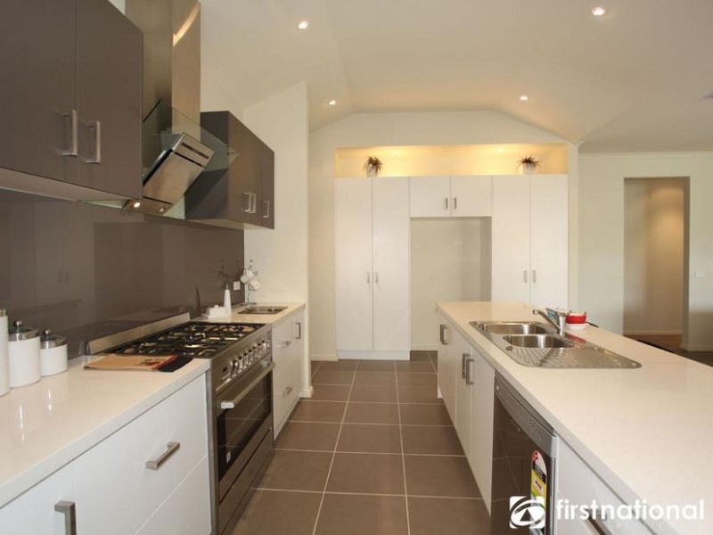 1 Treeview Lane, Narre Warren North VIC 3804