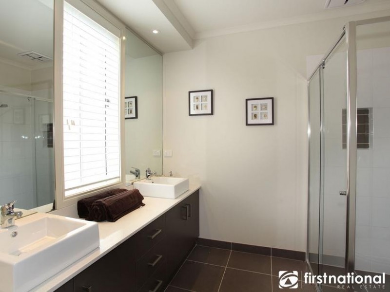 1 Treeview Lane, Narre Warren North VIC 3804