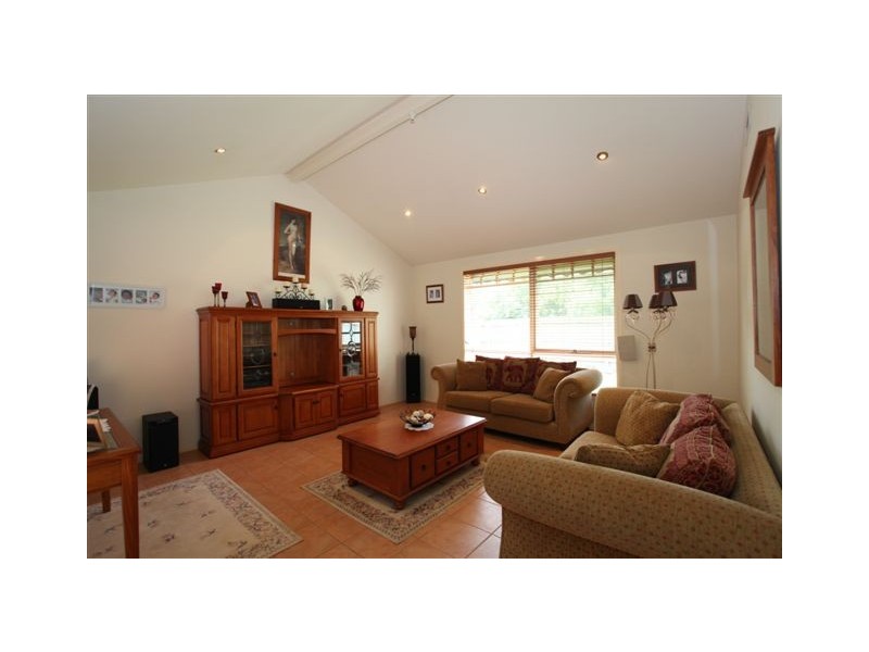 12 Pledger Close, Narre Warren South VIC 3805