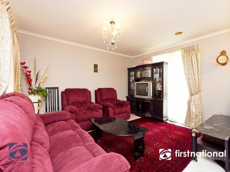 6 Tomasetti Crescent, Narre Warren VIC 3805