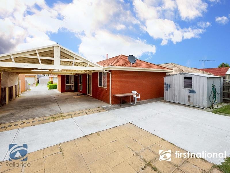 6 Tomasetti Crescent, Narre Warren VIC 3805