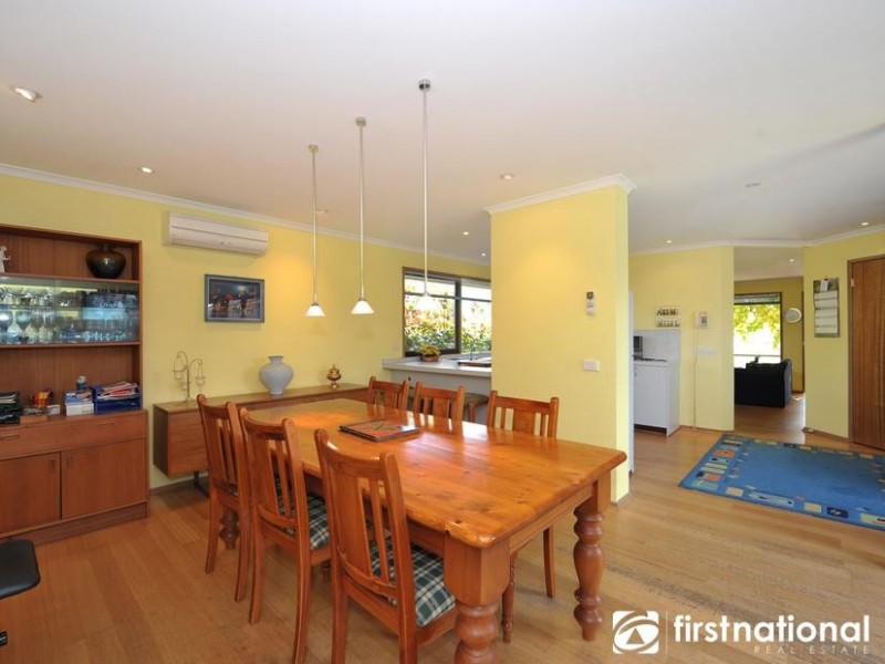 16 Eyebright Square, Hallam VIC 3803
