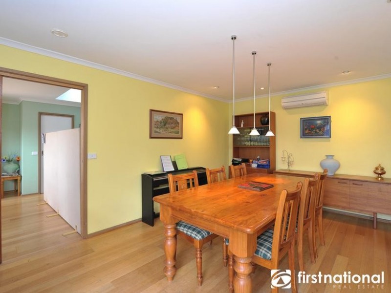 16 Eyebright Square, Hallam VIC 3803
