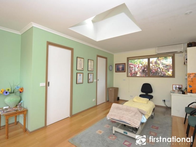 16 Eyebright Square, Hallam VIC 3803