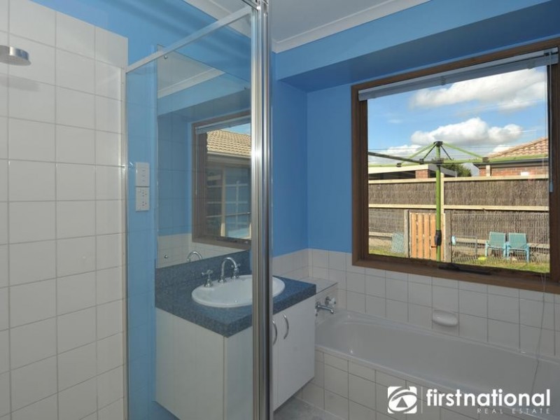 16 Eyebright Square, Hallam VIC 3803