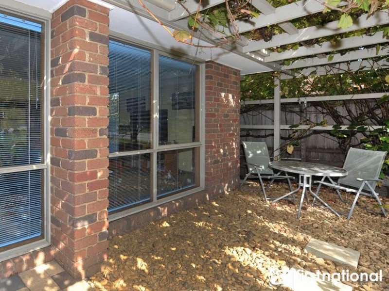 16 Eyebright Square, Hallam VIC 3803