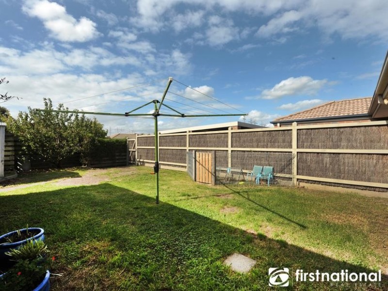 16 Eyebright Square, Hallam VIC 3803