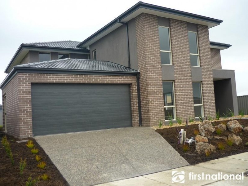 3 Tanner Avenue, Cranbourne East VIC 3977