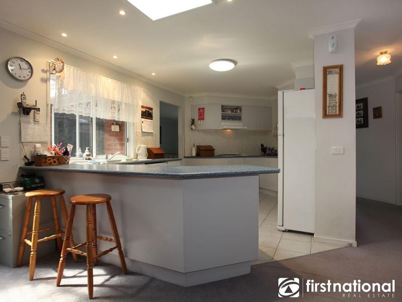 8 Highcliff Court, Narre Warren South VIC 3805