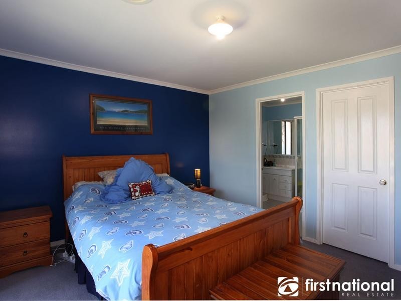 8 Highcliff Court, Narre Warren South VIC 3805