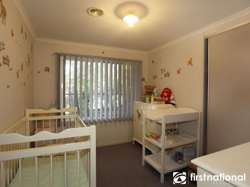 8 Highcliff Court, Narre Warren South VIC 3805