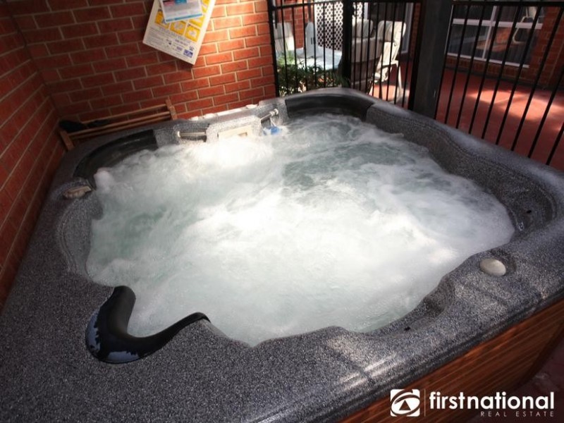 8 Highcliff Court, Narre Warren South VIC 3805