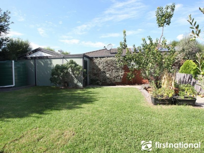 8 Highcliff Court, Narre Warren South VIC 3805