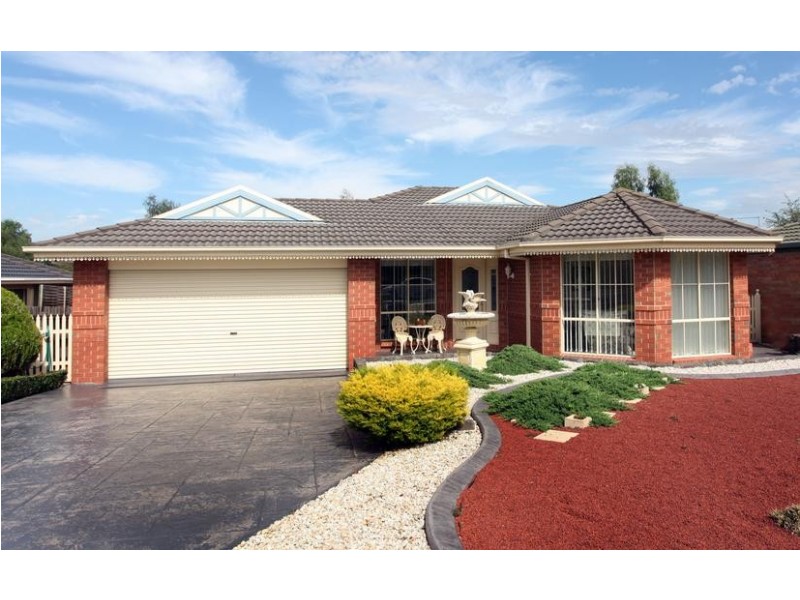 21 Sandalwood Drive, Narre Warren VIC 3805