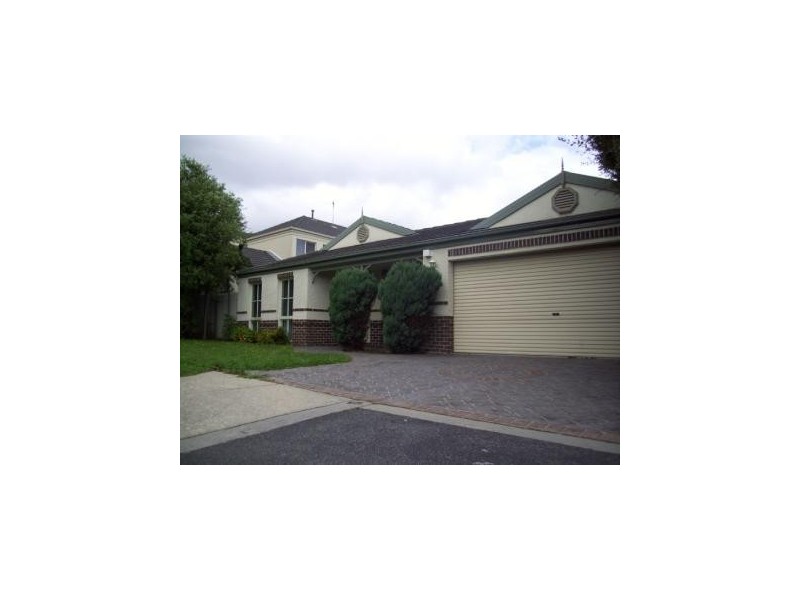 4 Peach Blossom Court, Narre Warren South VIC 3805