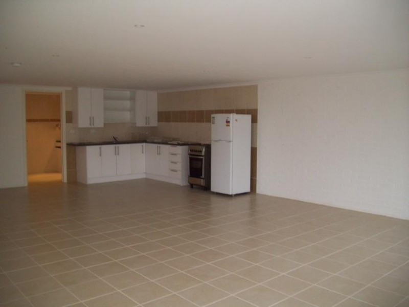 Rear 26 Frederick Rise, Narre Warren VIC 3805