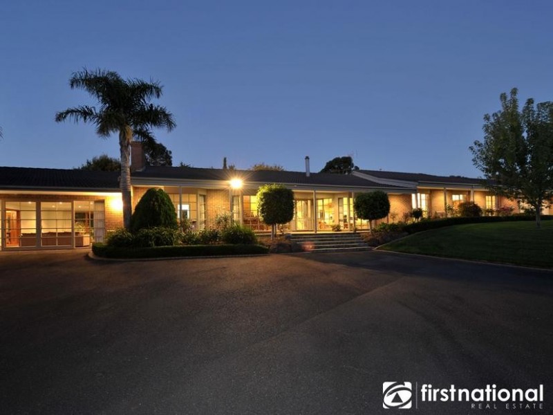 9 Angela Court, Narre Warren North VIC 3804