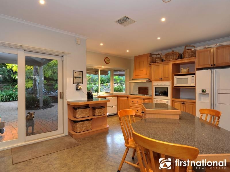 9 Angela Court, Narre Warren North VIC 3804