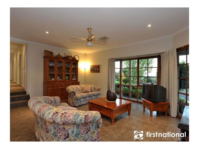 9 Angela Court, Narre Warren North VIC 3804