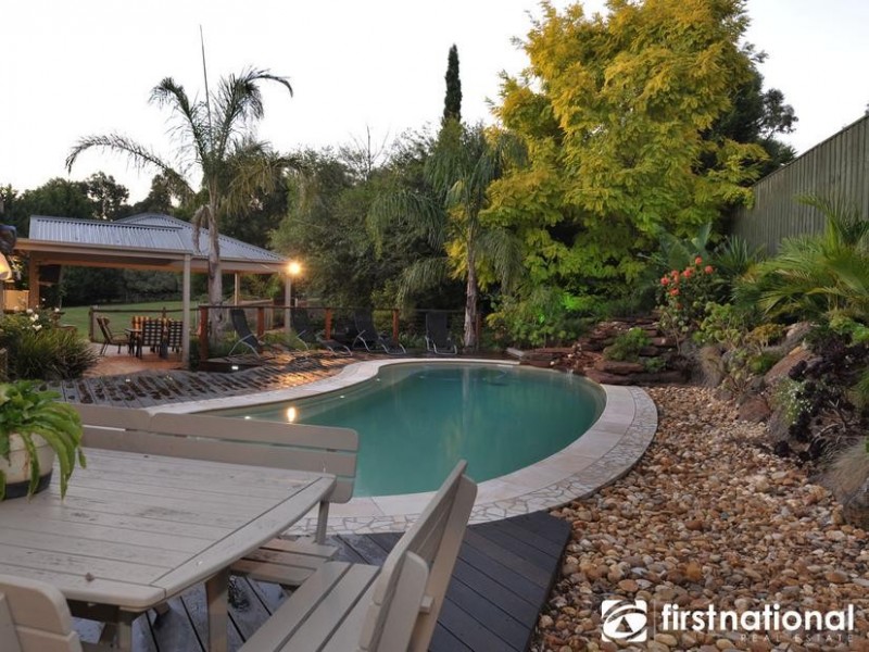 9 Angela Court, Narre Warren North VIC 3804