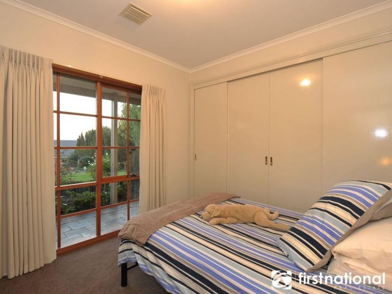 9 Angela Court, Narre Warren North VIC 3804