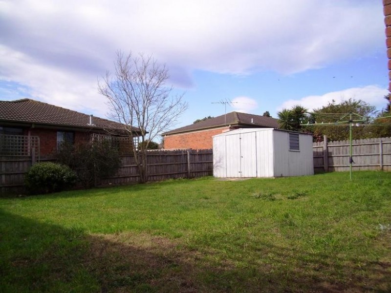 18 Heyington Circle, Narre Warren VIC 3805