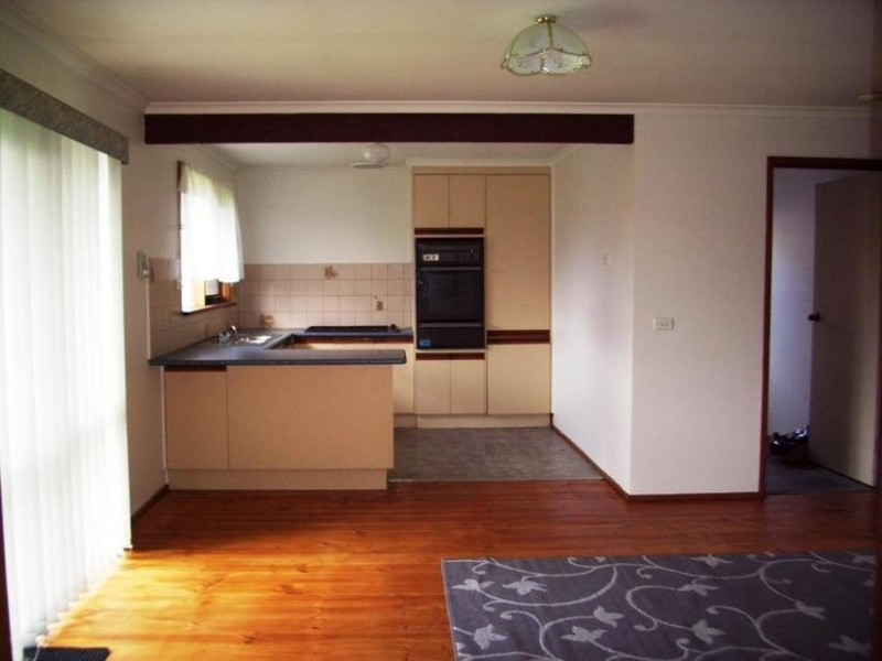 18 Heyington Circle, Narre Warren VIC 3805