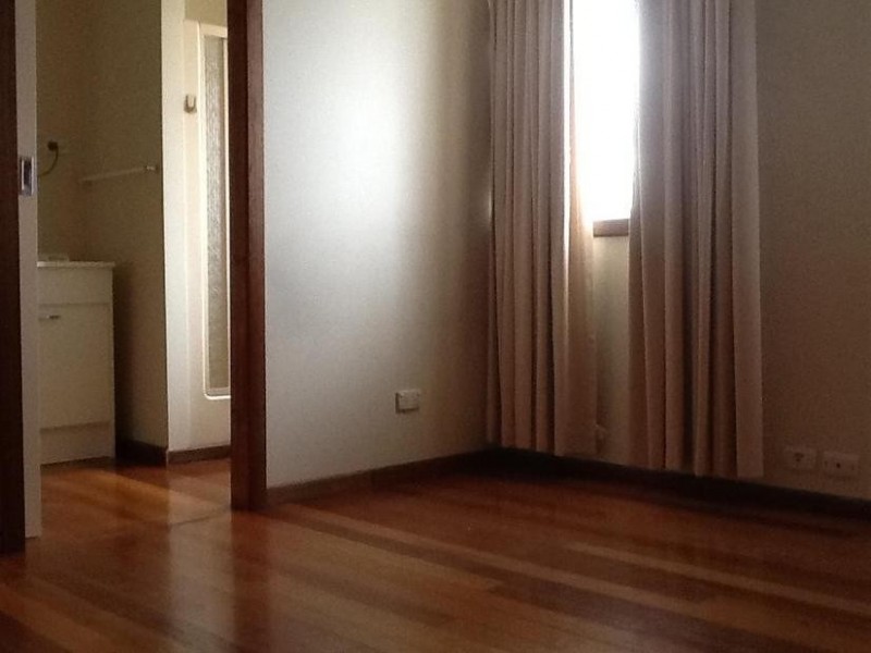 16 Phillip Road, Hallam VIC 3803