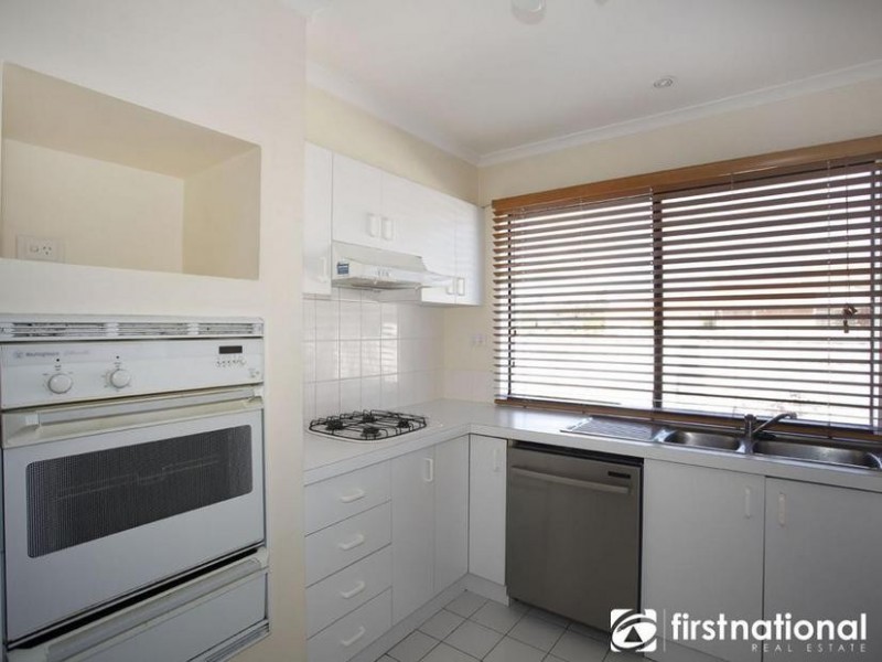 14 Hamilton Drive, Cranbourne VIC 3977