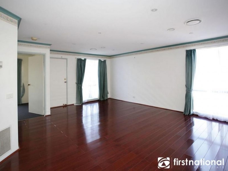 14 Hamilton Drive, Cranbourne VIC 3977