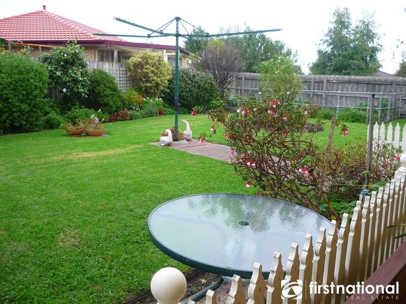 19 Tarcoola Drive, Narre Warren VIC 3805