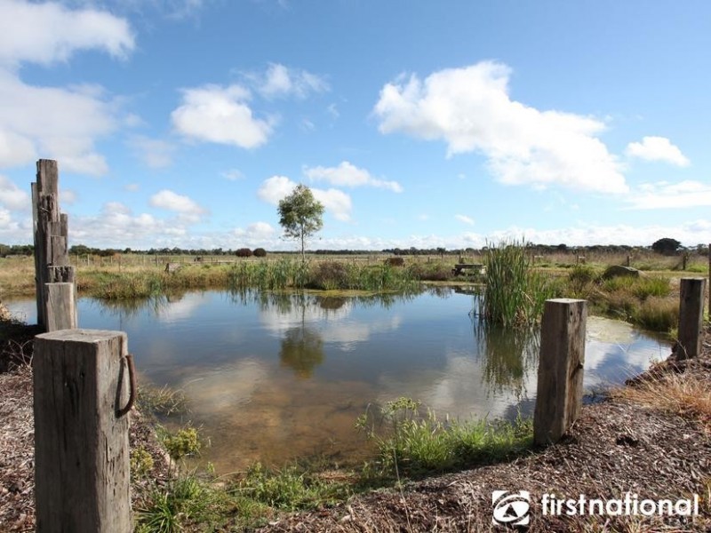 295 Manks Road, Clyde VIC 3978