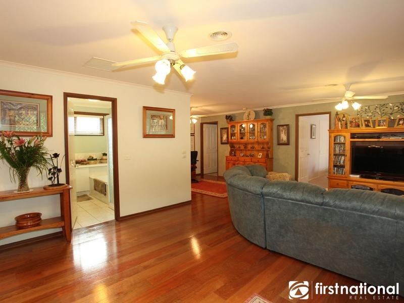 9 Dianna Court, Hampton Park VIC 3976