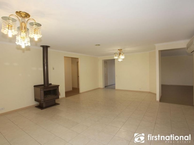 10 Tolmie Rise, Hallam VIC 3803