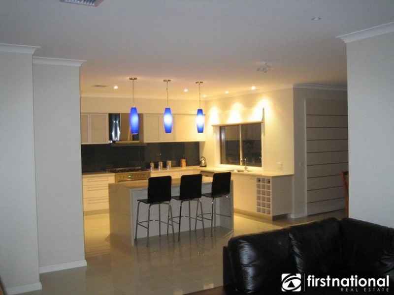 48 Sheldon Drive, Berwick VIC 3806