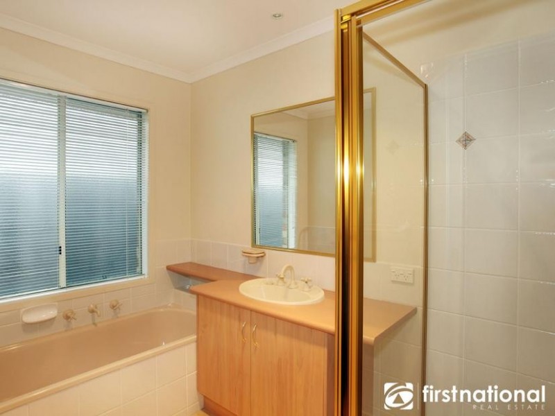 6 Beauford Avenue, Narre Warren South VIC 3805