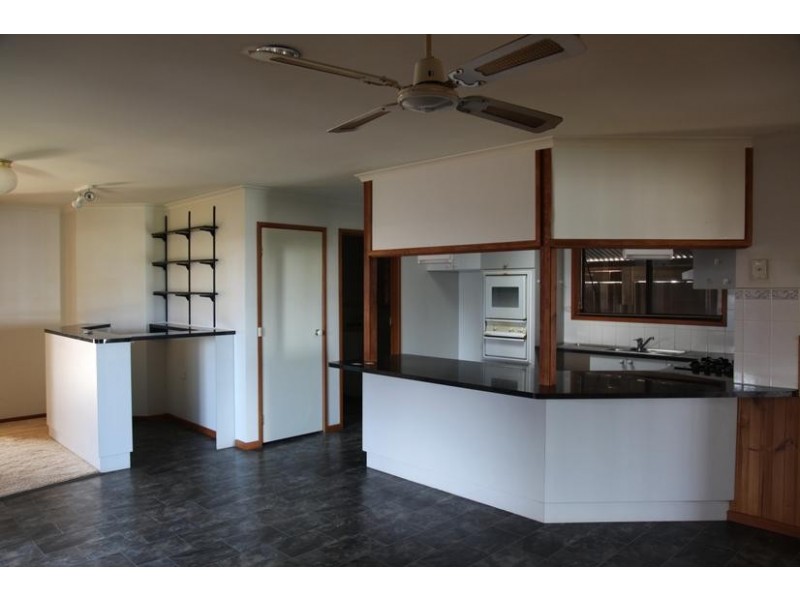 5 Swan Court, Narre Warren VIC 3805
