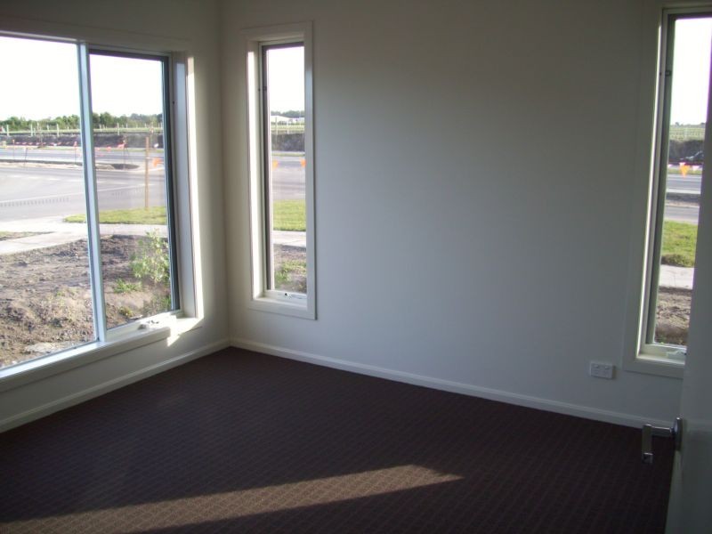 2 Buckthorn Drive, Cranbourne North VIC 3977