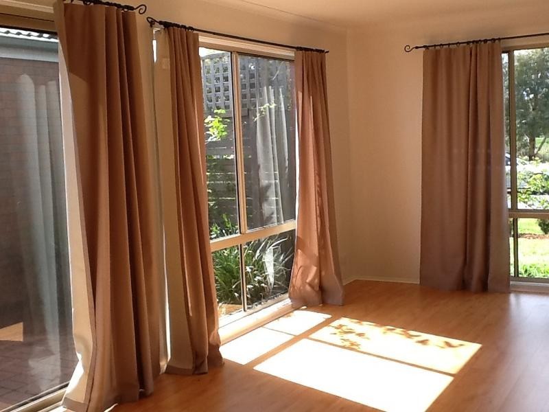 15 Lochard Terrace, Narre Warren South VIC 3805