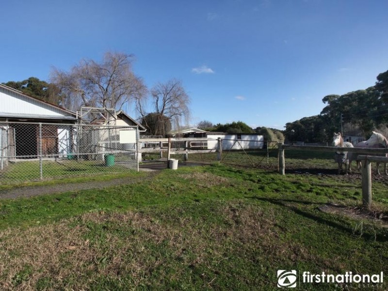 18 Horswood Road, Narre Warren North VIC 3804