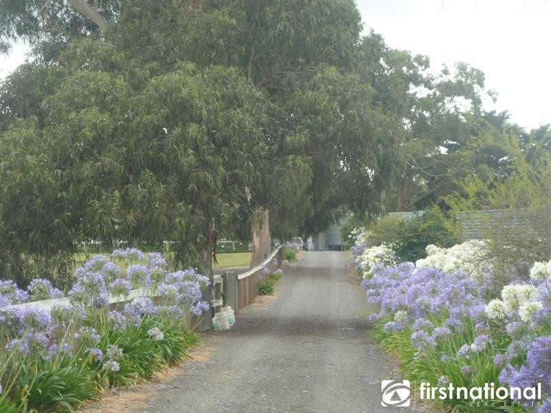 18 Horswood Road, Narre Warren North VIC 3804