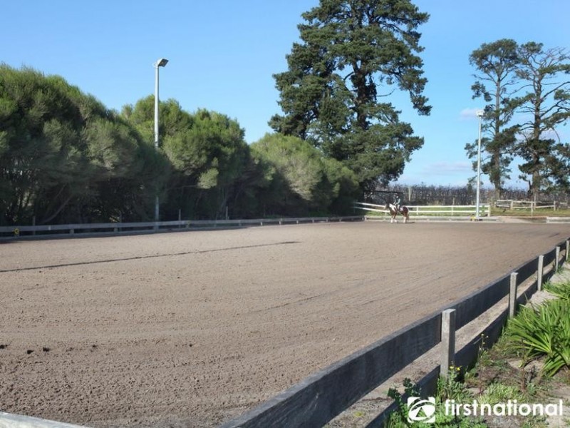 18 Horswood Road, Narre Warren North VIC 3804