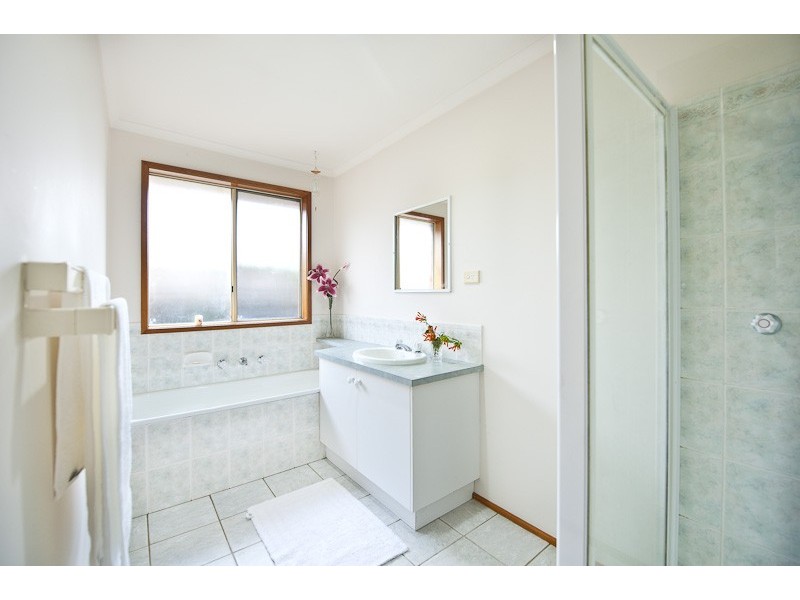 1 Fira Court, Narre Warren VIC 3805